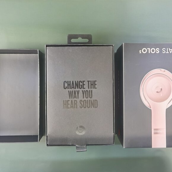 Beats Solo3 Wireless Headband Bluetooth Bass Used Running 98 New - Picture 4 of 15